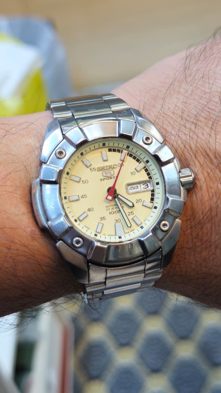 WhatsApp Image 2026-07-20 at 6.49.10 PM (1) Seiko 5 Sports Automatic 7s36 caliber 23-jewels Arabic Day Wheel, "Monster"-Style Case, 100m WR Japan Made Men's watch (Used) - Image 2