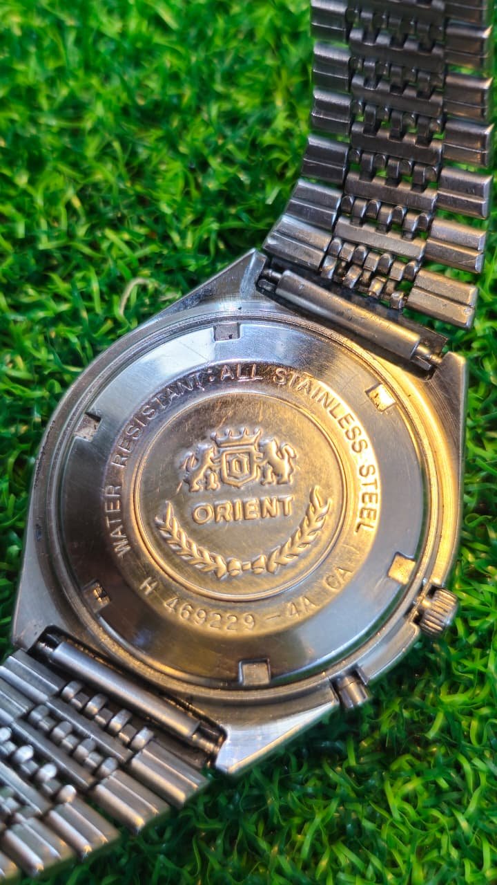 WhatsApp Image 2026-08-06 at 11.52.27 AM Vintage 🇯🇵 ORIENT Crystal Automatic Day-Date 21 Jewels – Vintage Japan Made(Used) - Image 4