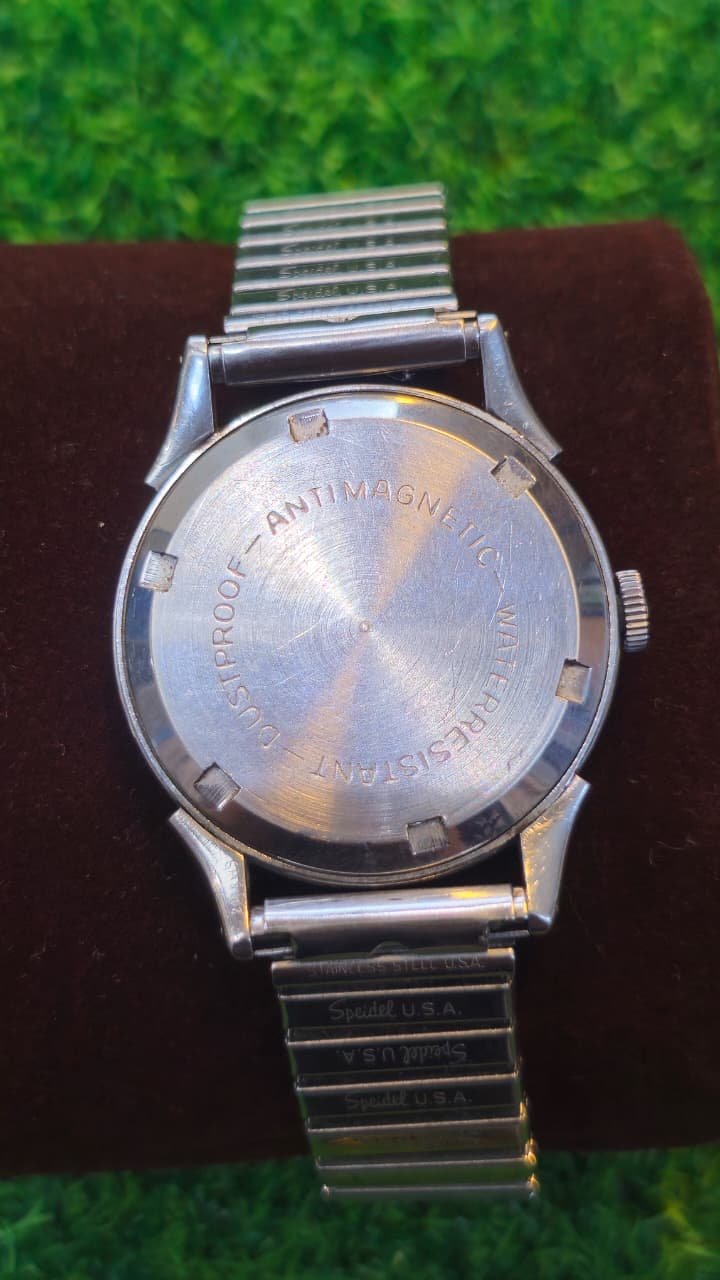 WhatsApp Image 2026-08-06 at 4.55.08 PM (1) ✨ Vintage 1950s Omega Hand-Winding 17-Jewels Men's Watch – Switzerland 🇨🇭 (Pre-Owned) - Image 4