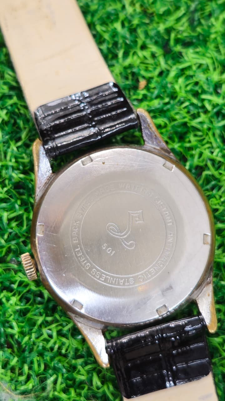 WhatsApp Image 2026-08-25 at 7.35.06 PM (6) VINTAGE ⌚ OSTARA 15 JEWELS – DIAMATIC ANTimagnetic – HAND-WIND SWITZERLAND 🇨🇭 MADE MEN'S WATCH (Used) - Image 4