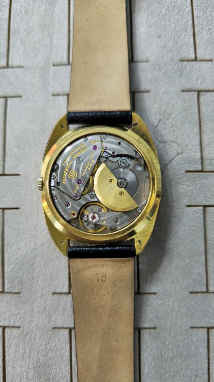 WhatsApp Image 2026-09-21 at 1.45.38 PM (6) Vintage 1970S Universal Genève Gilt Shadow 20 Micron Gold Plated Automatic – Calibre 2-67 Switzerland 🇨🇭 Made Men's watch (Used) - Image 5
